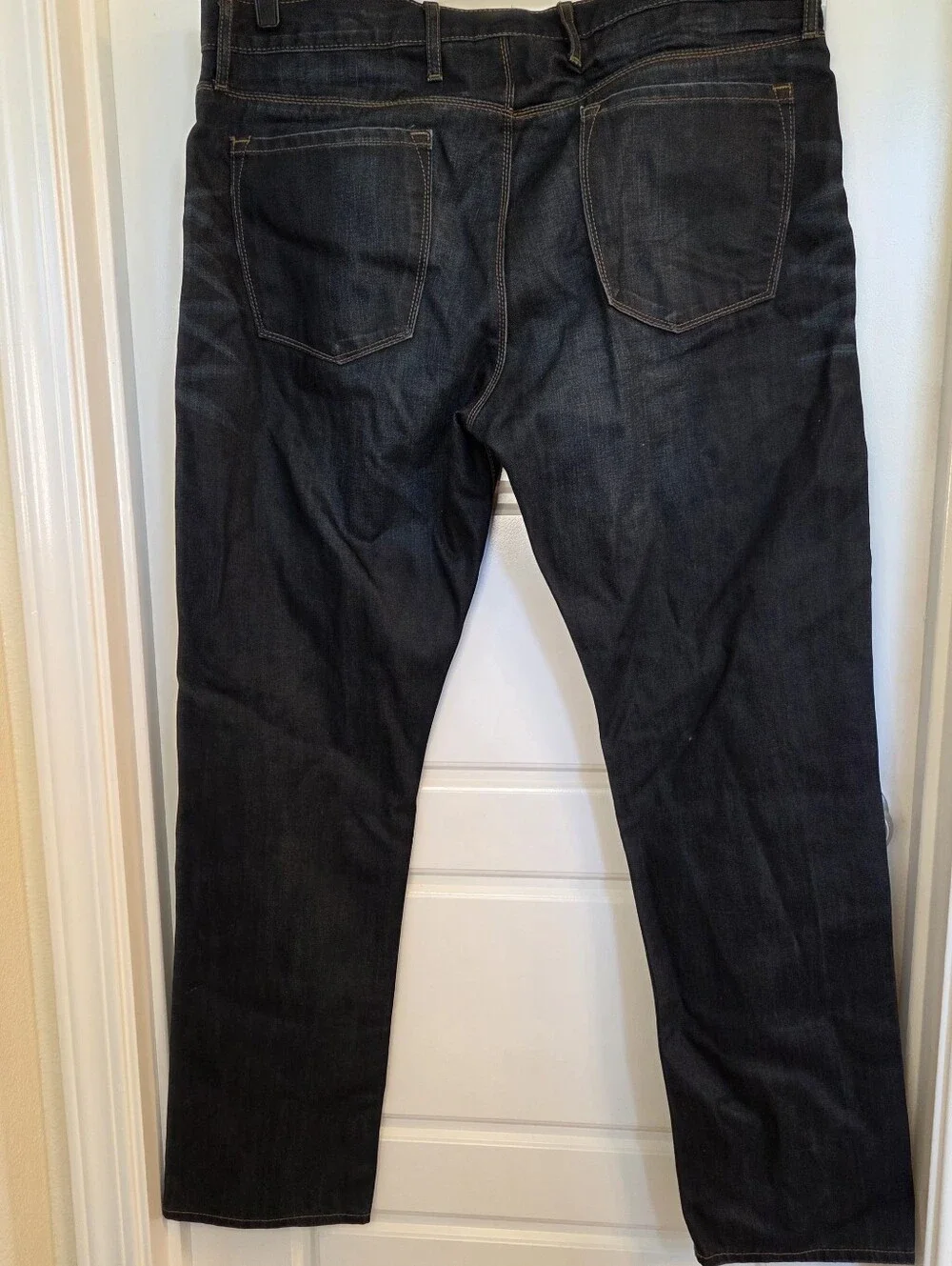 GAP Premium Straight Fit Dark Wash Jeans Men's 38x32